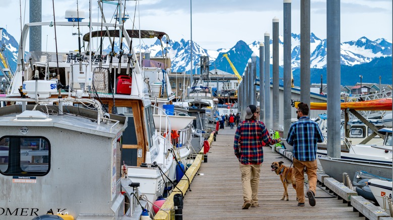 People walking through Homer