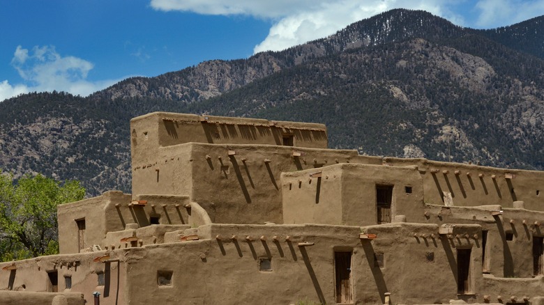 Unique buildings in Taos Puebla