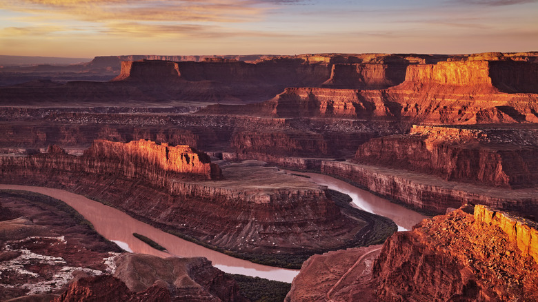 Sunrise over the mesas and river at Dead Horse Point on the Colorado River