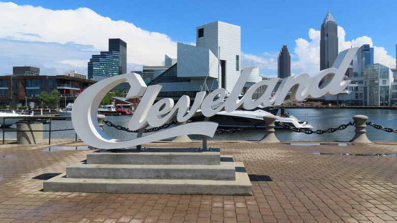 Cleveland sign with downtown in the background