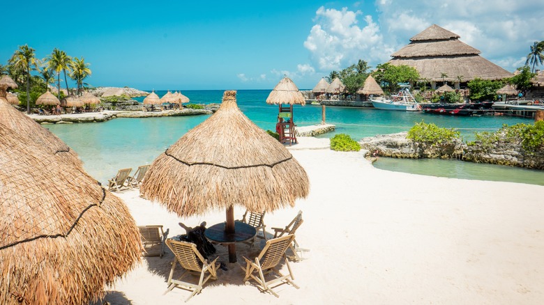 A sunny Caribbean beach