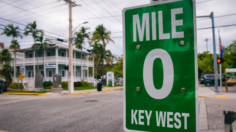 Mile Marker zero sign marking the start of US Route 1