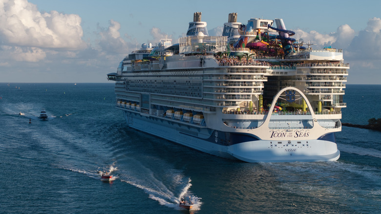 Royal Caribbean Icon of the Seas setting sail