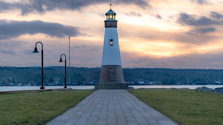 Myers Point Lighthouse near Lansing