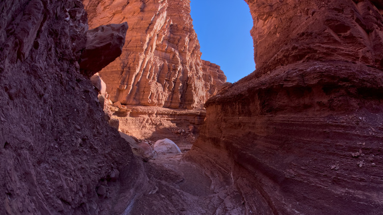 Cathedral Wash hike in Arizona