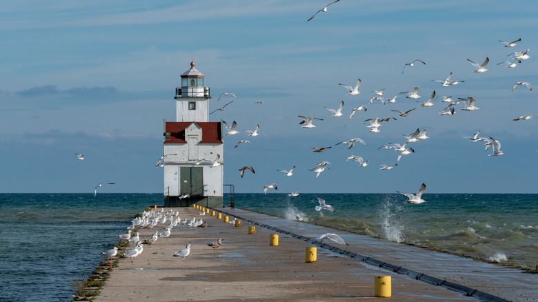 Kewaunee Pierhead Lighthouse on Lake Michigan at Kewaunee, Wisconsin