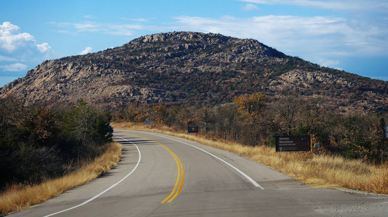 Road to Mount Scott in Wichita Mountains