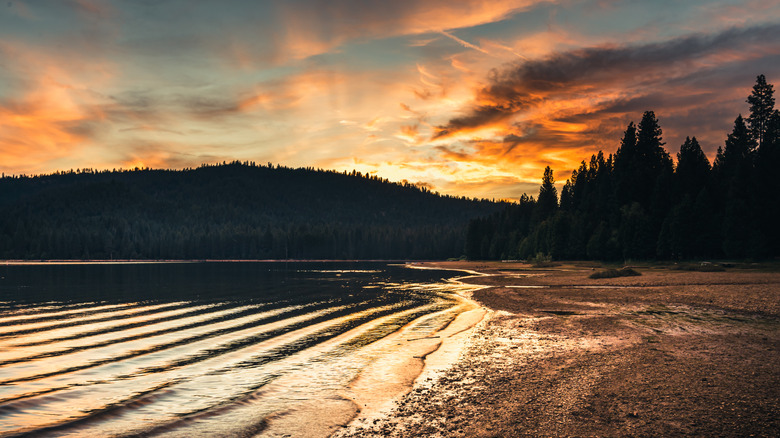 Butt Valley Reservoir in California at dusk