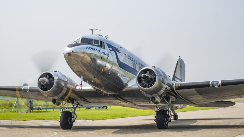 A DC-3 plane preparing for takeoff