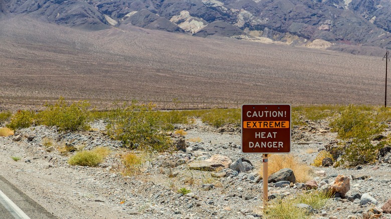 extreme heat warning sign death valley