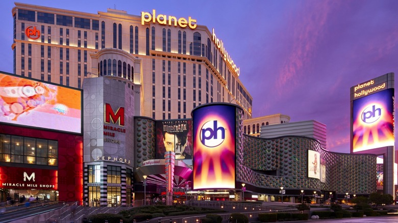 Exterior image of Planet Hollywood Resort and Casino in Las Vegas, Nevada at sunset