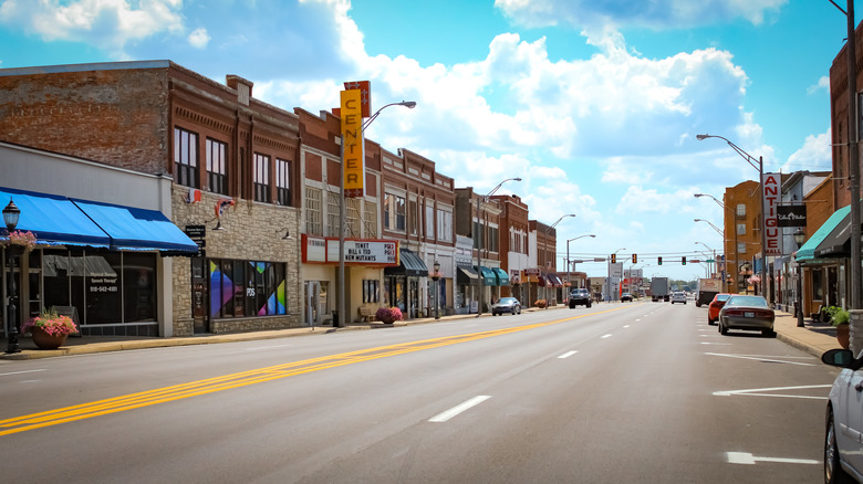 A street view photo of central Vinita, Oklahoma