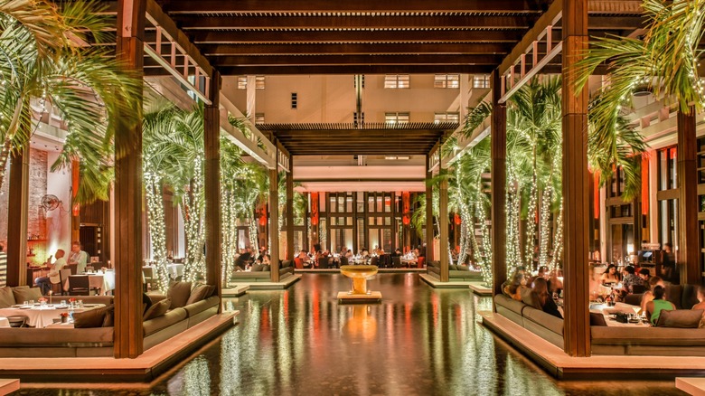 View of the courtyard of Jaya restaurant at The Setai, Miami Beach