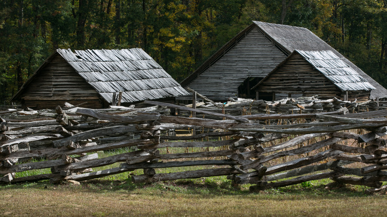 Old homestead at the Oconaluftee Visitor Center
