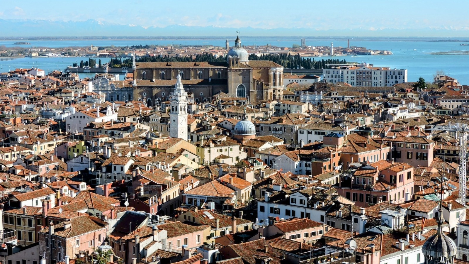 The Tallest Structure In Venice Offers The Best Panoramic Views Of The City