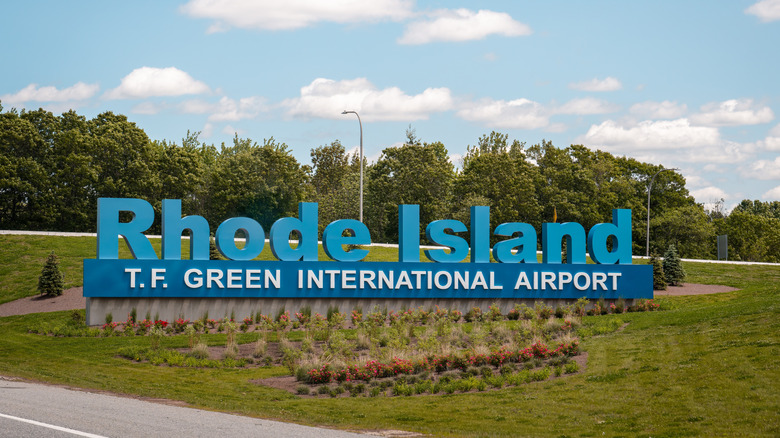 Rhode Island airport exterior