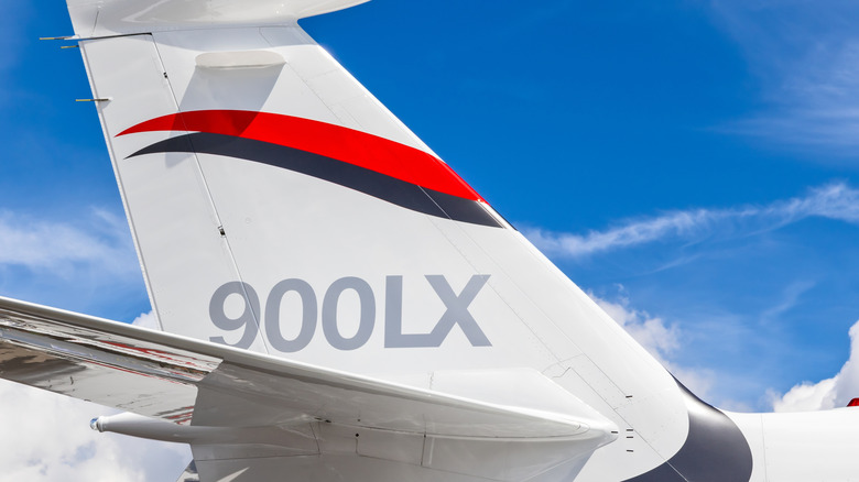 Tail of Dassault Falcon 900LX