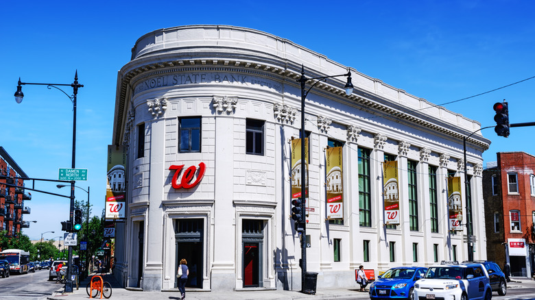 A shot from across th estreet of the former Noel State Bank in Chicago, now a Walgreens Pharmacy