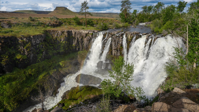 White River Falls in central Oregon, US