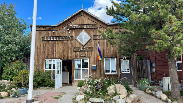 The historic facade of the Nederland town hall
