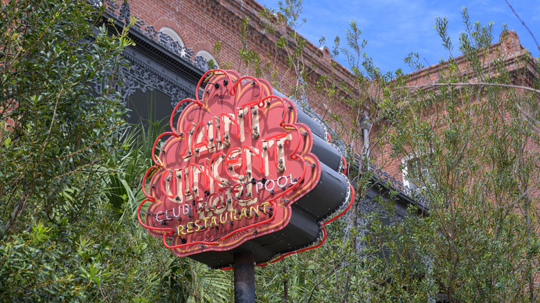 Sign for Hotel Saint Vincent in NOLA