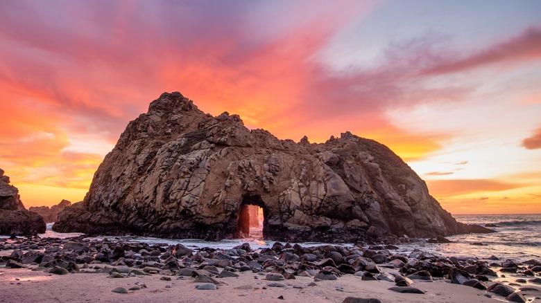 Keyhole Arch, Pfeiffer Beach