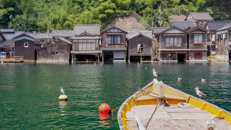 View of the funayas from a boat