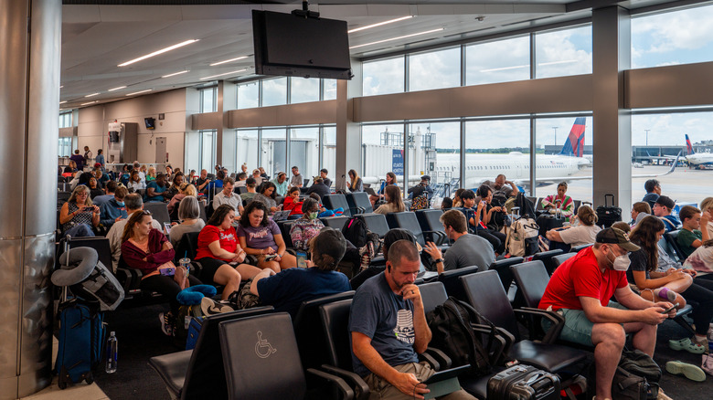 A busy gate at the Atlanta Hartsfield-Jackson International Airport