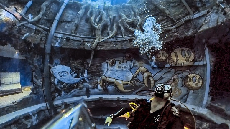 Scuba diver in Deep Dive Dubai's underwater city