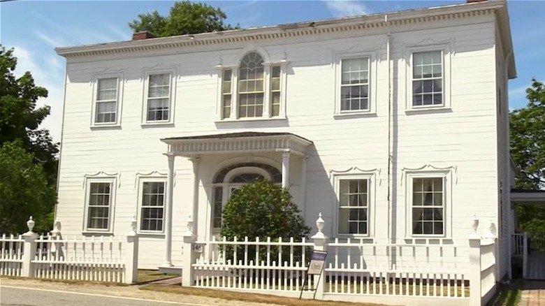Exterior of the Ruggles House Historic Home Museum