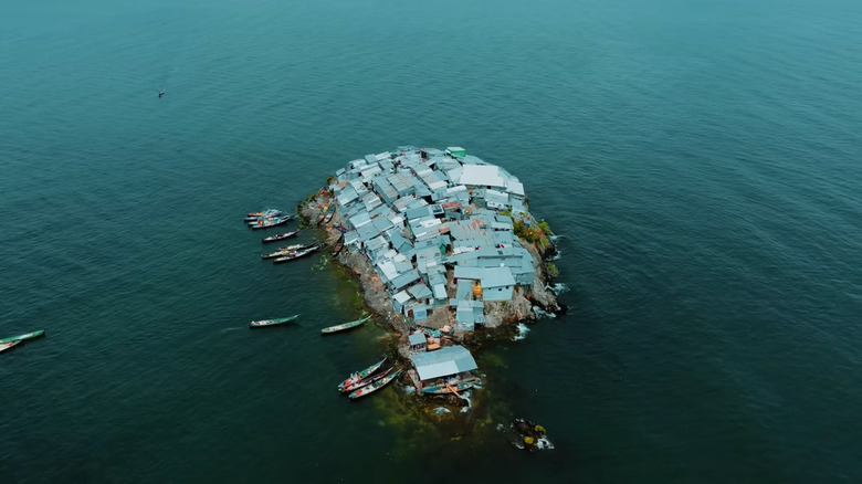 The people who live on Migingo Island are lured by the lucrative fishing trade