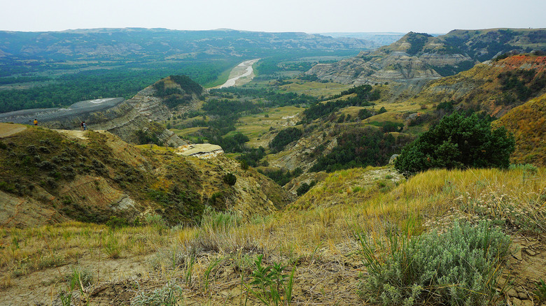 little missouri river at theodore roosevelt national park
