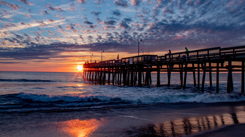 Sunrise at the Sandridge pier at Sandridge Beach