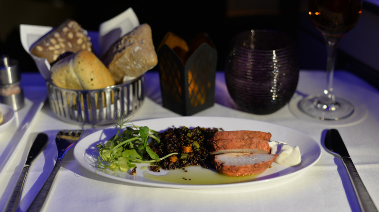 Qatar Airways meal 