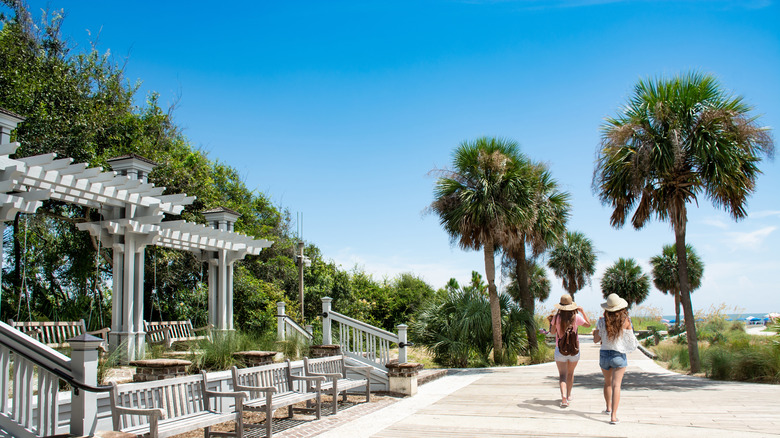 The entrance to Coligny State Park