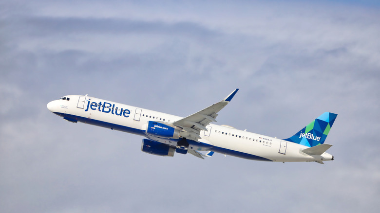 JetBlue aircraft in flight