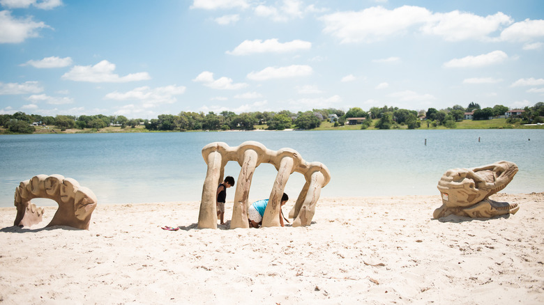 Children playing at Lake Verona in Florida