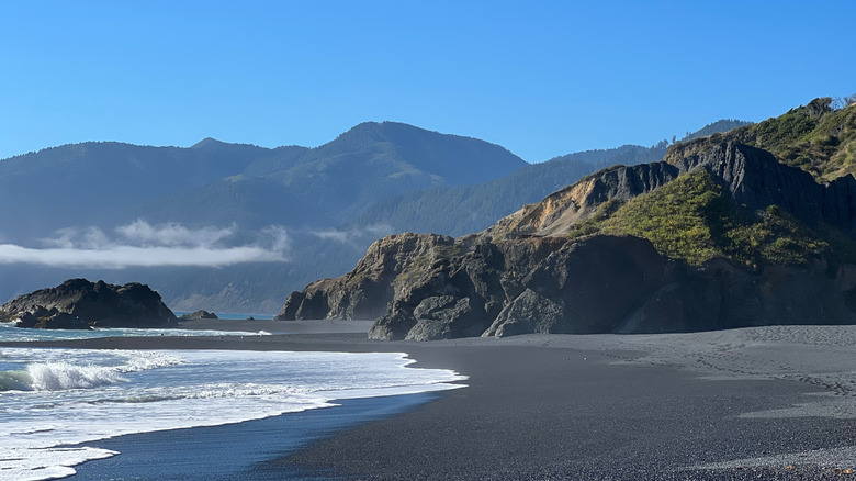 The black sand beach at Shelter Cove, California