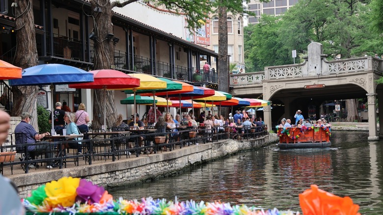 Go Rio river cruise in San Antonio