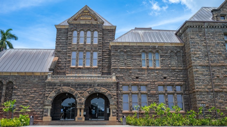 Entrance to the Hawaiian Hall Complex at the Bishop Museum.