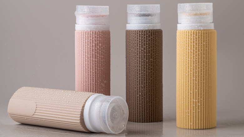 TSA approved silicone travel containers for the airport