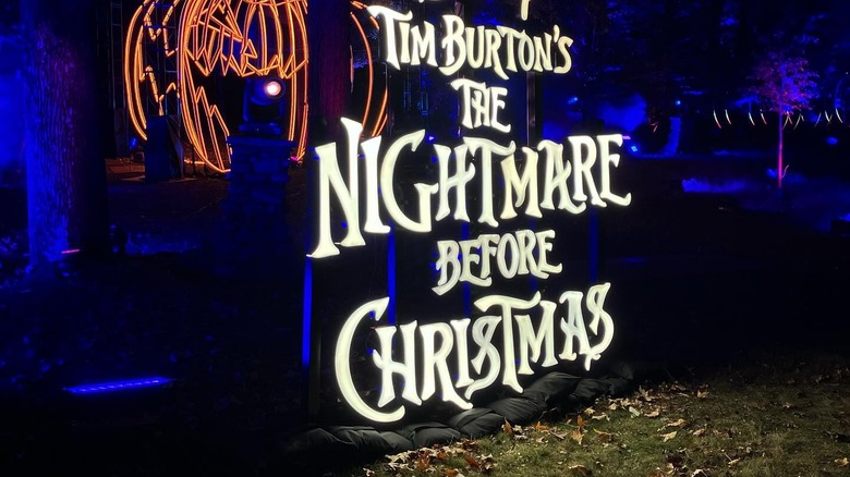 Neon sign for Christmas Light Trail