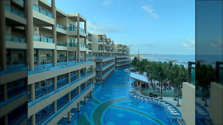 Generations Riviera Maya Resort exterior