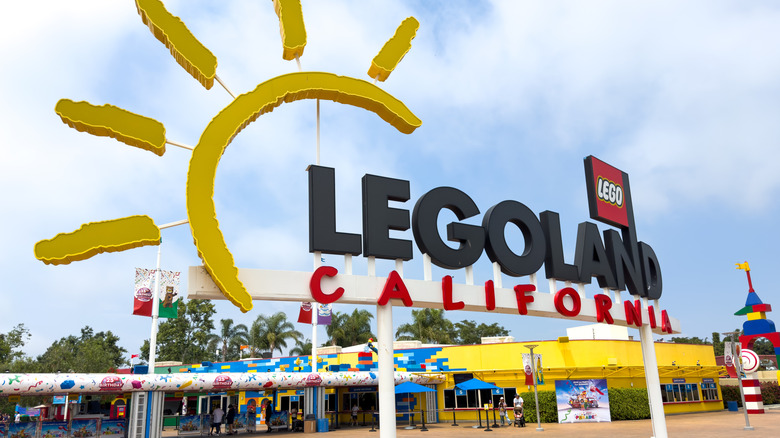 LEGOLand in California sign