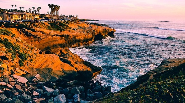 The stunning cliff tops at Sunset Cliffs Natural Park over the Pacific Ocean.