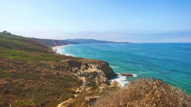 Views from the overlook of the Torrey Pines State Natural Reserve and beach