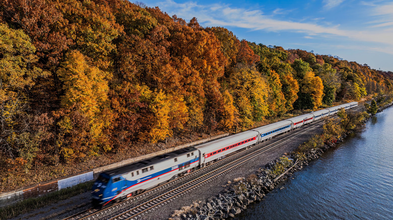 Amtrak in New York, beautiful fall views
