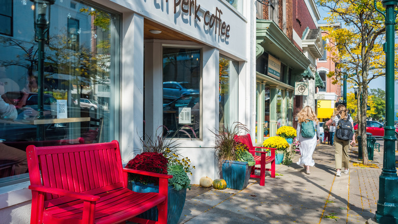 Busy street in Petoskey