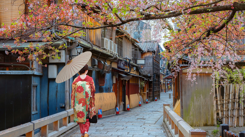 Geisha walking around in Kyoto's Gion neighborhood