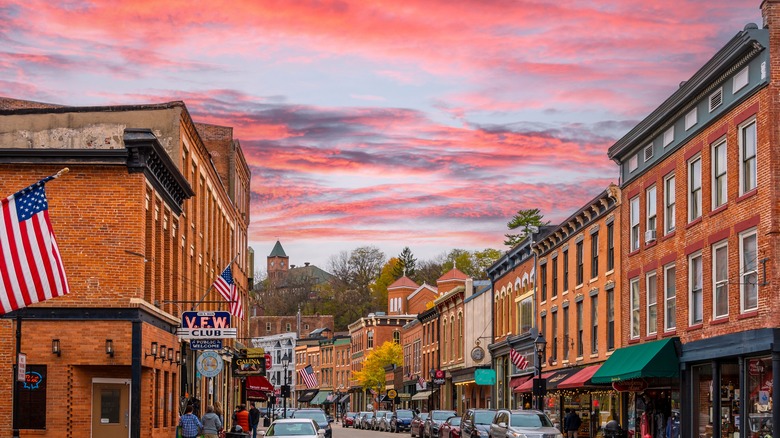 A street view of the city of Galena, Illinois